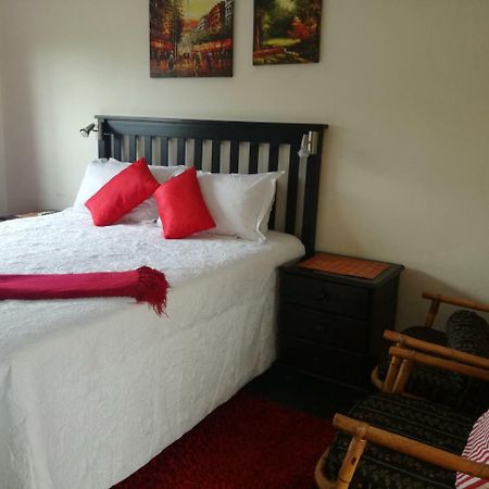 Avalon Guest House Amanzimtoti Kültér fotó