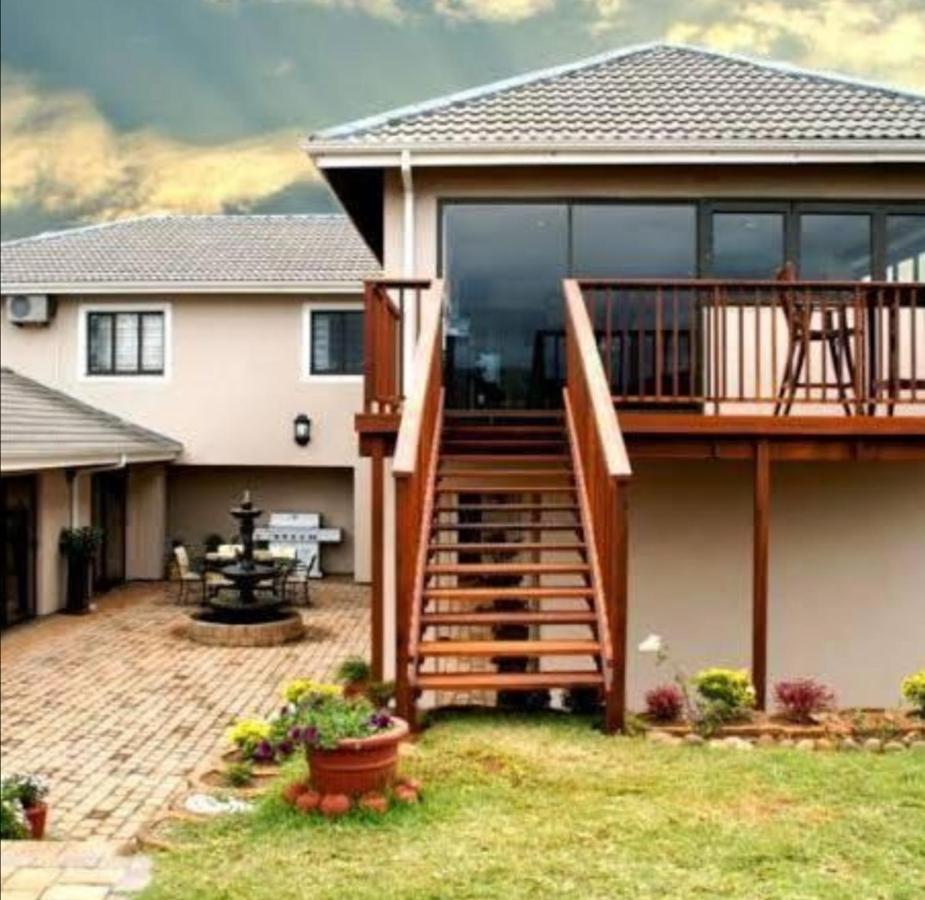Avalon Guest House Amanzimtoti Kültér fotó